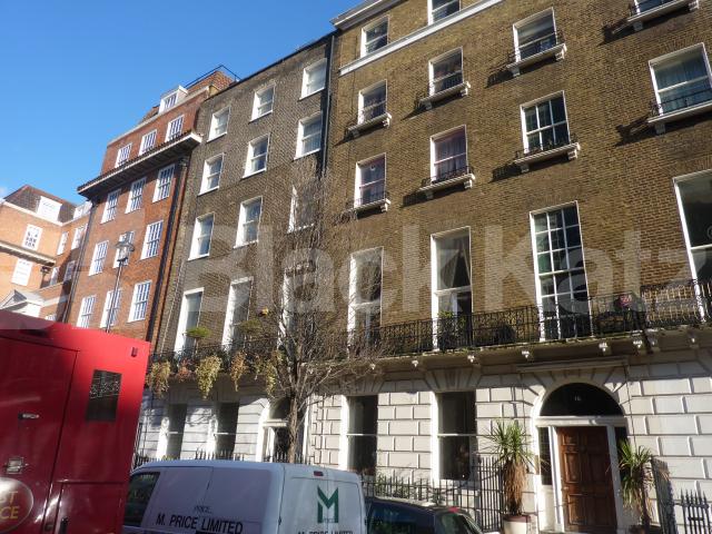 			MUST SEE!, 2 Bedroom, 1 bath, 1 reception Flat			 Devonshire Place, REGENTS PARK